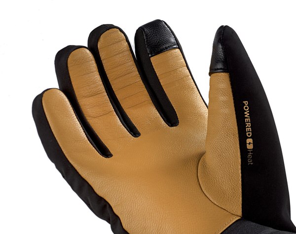Nahaufnahme eines Therm-ic Power Gloves Skilight. Braunfarbende Handfläche, schwarze Fingerkuppen und "Powered Heat" Aufdruck.