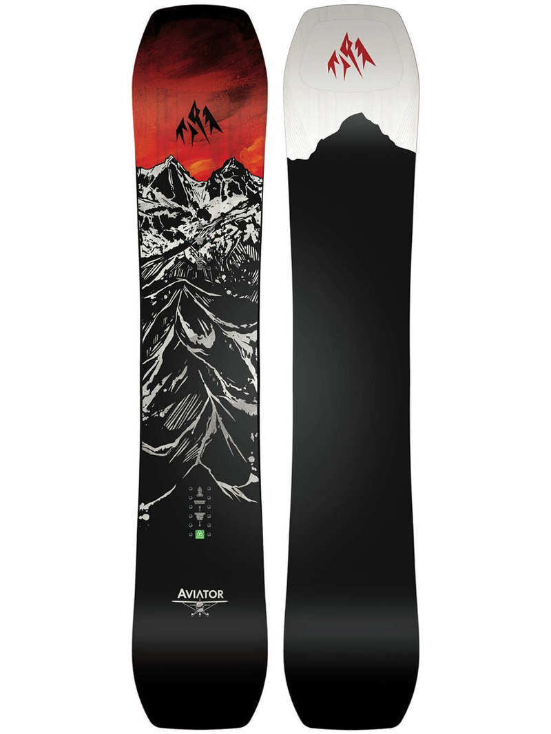 Snowboard Jones Aviator 2.0 LTD: Oberseite mit Bergmotiv in Rot, Schwarz und Weiß, Unterseite schlicht schwarz.