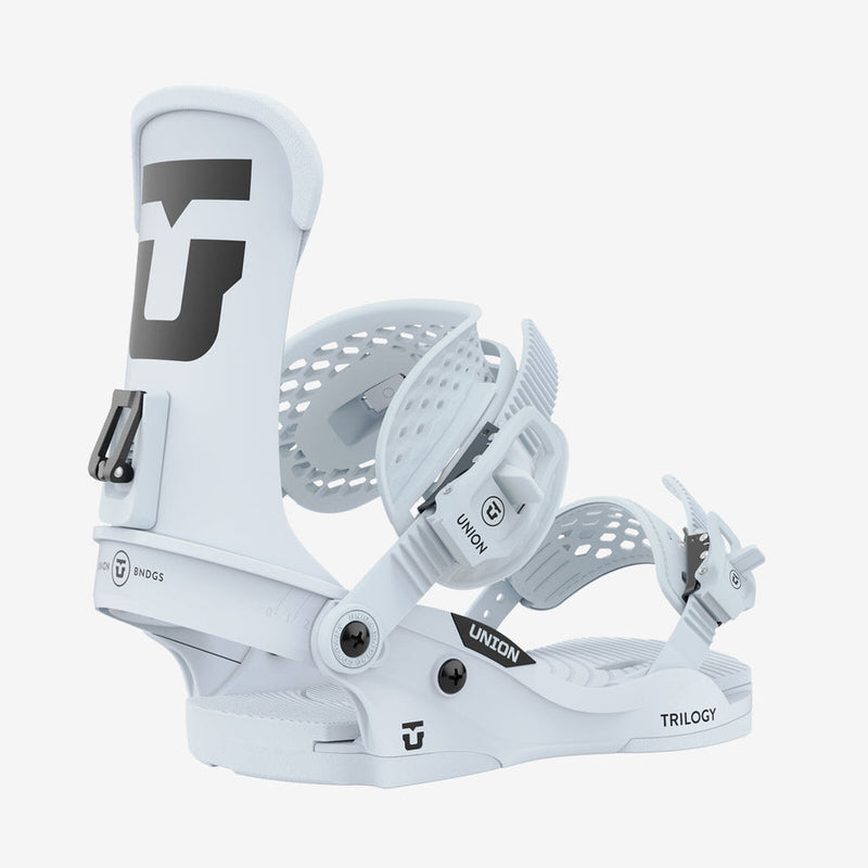 Weiße Union Trilogy Snowboardbindung, seitliche Ansicht. Details wie Logos und Riemen sind sichtbar.