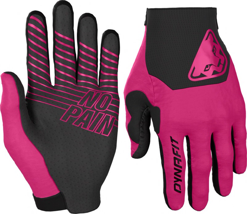 Flamingo-farbene Dynafit Ride MTB-Handschuhe mit Aufdruck "No Pain" auf der Handfläche.