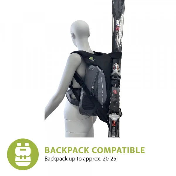 Mannequin carries Skiback, a system for carrying skis on the back. The skis are fastened with Velcro.