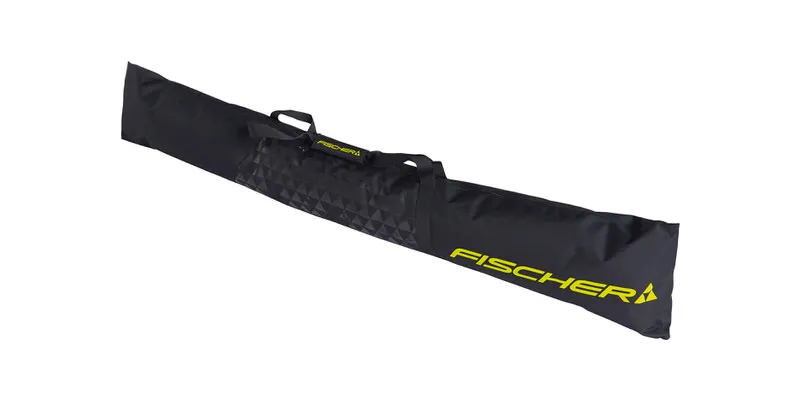 Fischer Skicase Eco XC noir, un sac à skis léger pour les skis de fond, avec le logo jaune "FISCHER".