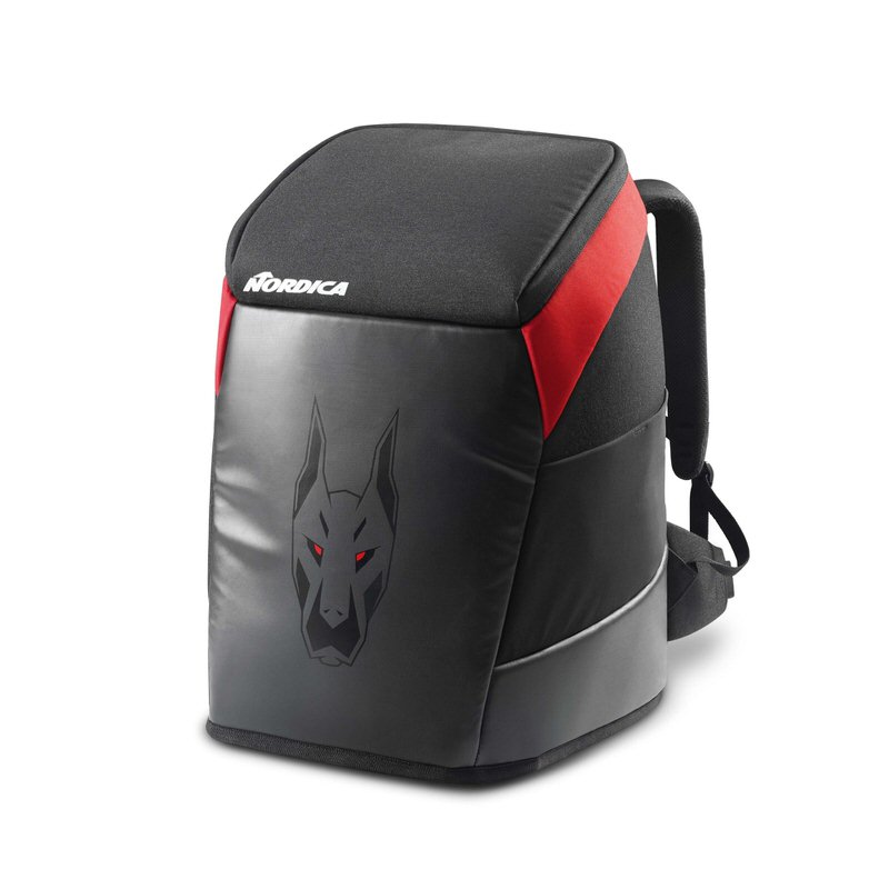 Schwarzer Nordica Rucksack mit Dobermann-Logo und roten Akzenten.