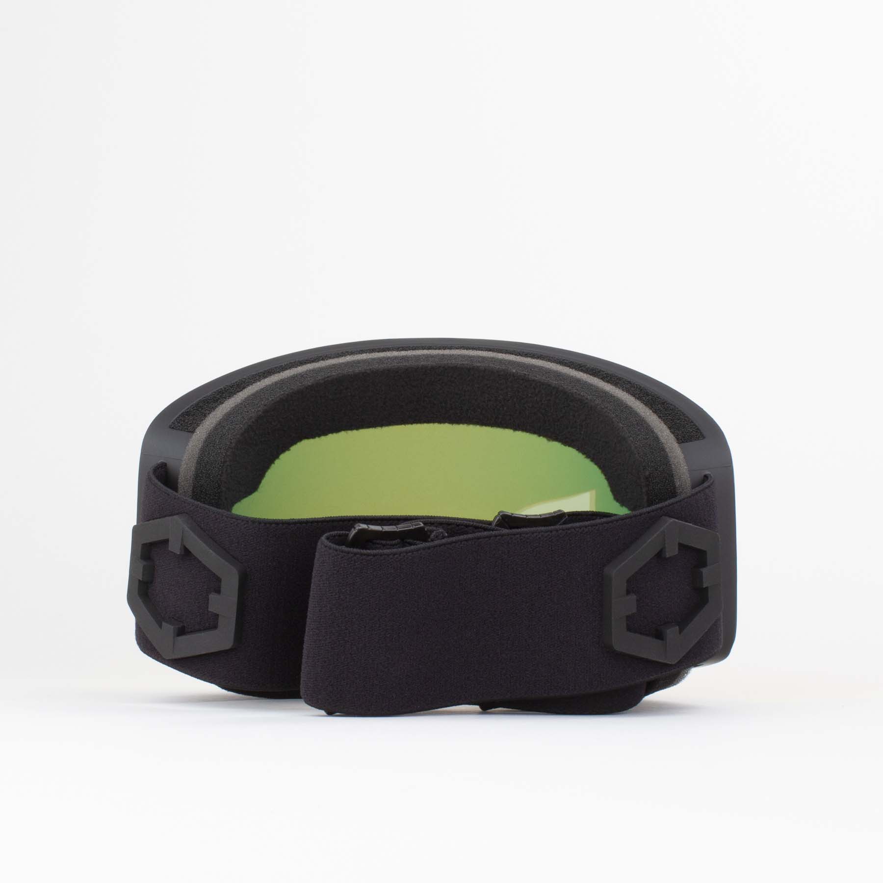 Schwarze Out Of Void Skibrille, von hinten, mit grüner Linse und schwarzem Band mit Logo-Details.