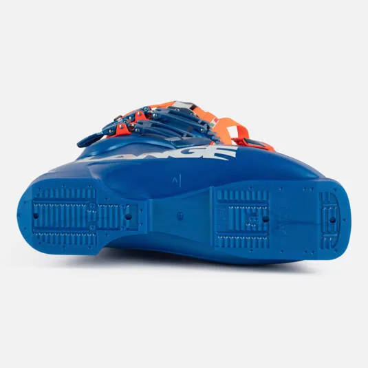 Nahaufnahme eines blauen Lange RS 130 LV Skischuhs von unten, orangefarbene Schnallen sind sichtbar.