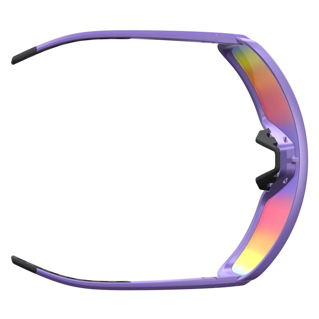 Close-up of the SCOTT Torica sunglasses in purple with gradient lenses and black details, photographed from below.