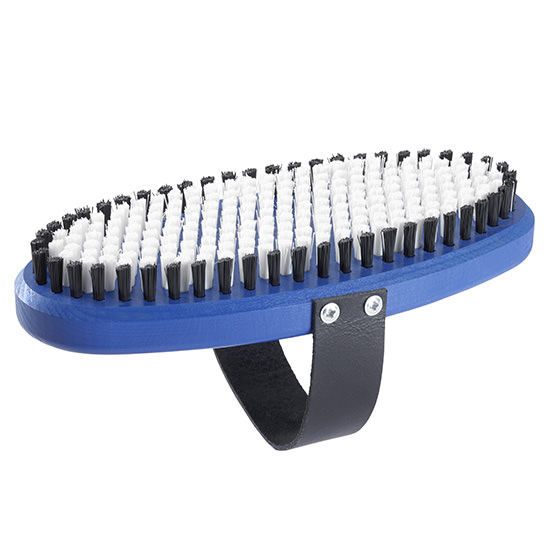 Blaue, ovale Bürste mit schwarzen und weißen Nylonborsten und einer schwarzen Handschlaufe.