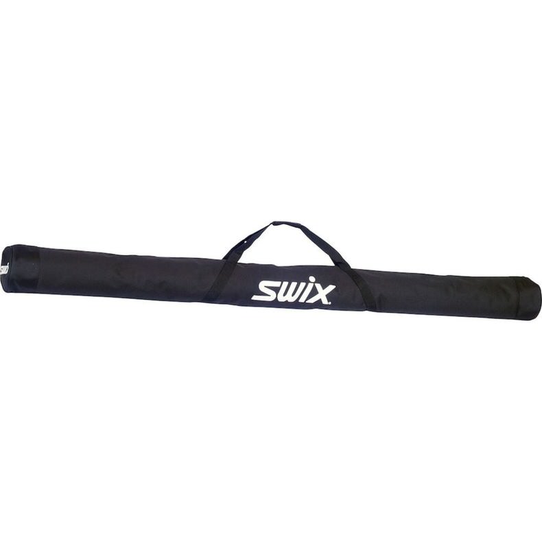 Schwarze SWIX Skitasche mit Tragegriffen und SWIX Logo.