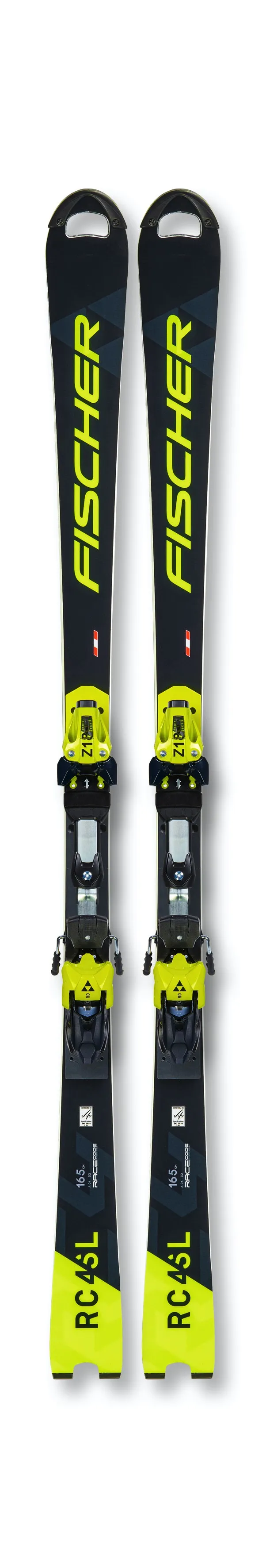 Deux skis, modèle RC4 Worldcup SL Men, avec fixation, debout. Le noir, le jaune et le blanc sont les couleurs dominantes.