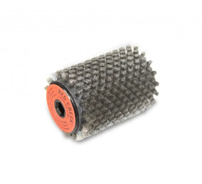 Weiße 100mm Nylon Racing Bürste mit roter Beschriftung, Detailaufnahme.