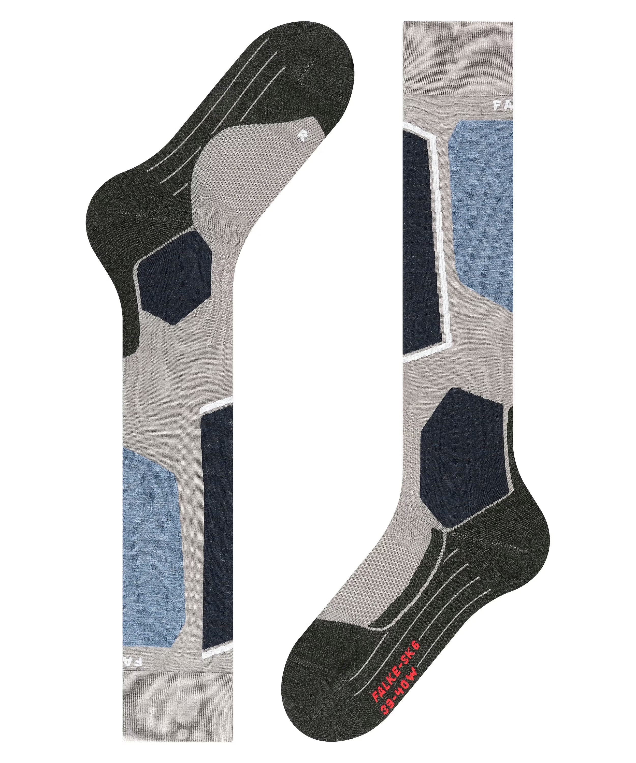 FALKE SK6 Pro Skisocken für Damen vor weissem Hintergrund. Modernes grafisches Design in Grau, Dunkelblau und Hellblau. Zehen und Ferse dunkelgrau, Schaft hellgrau mit blockartigen Mustern. Logo "FA" und "FALKE-SK6".
