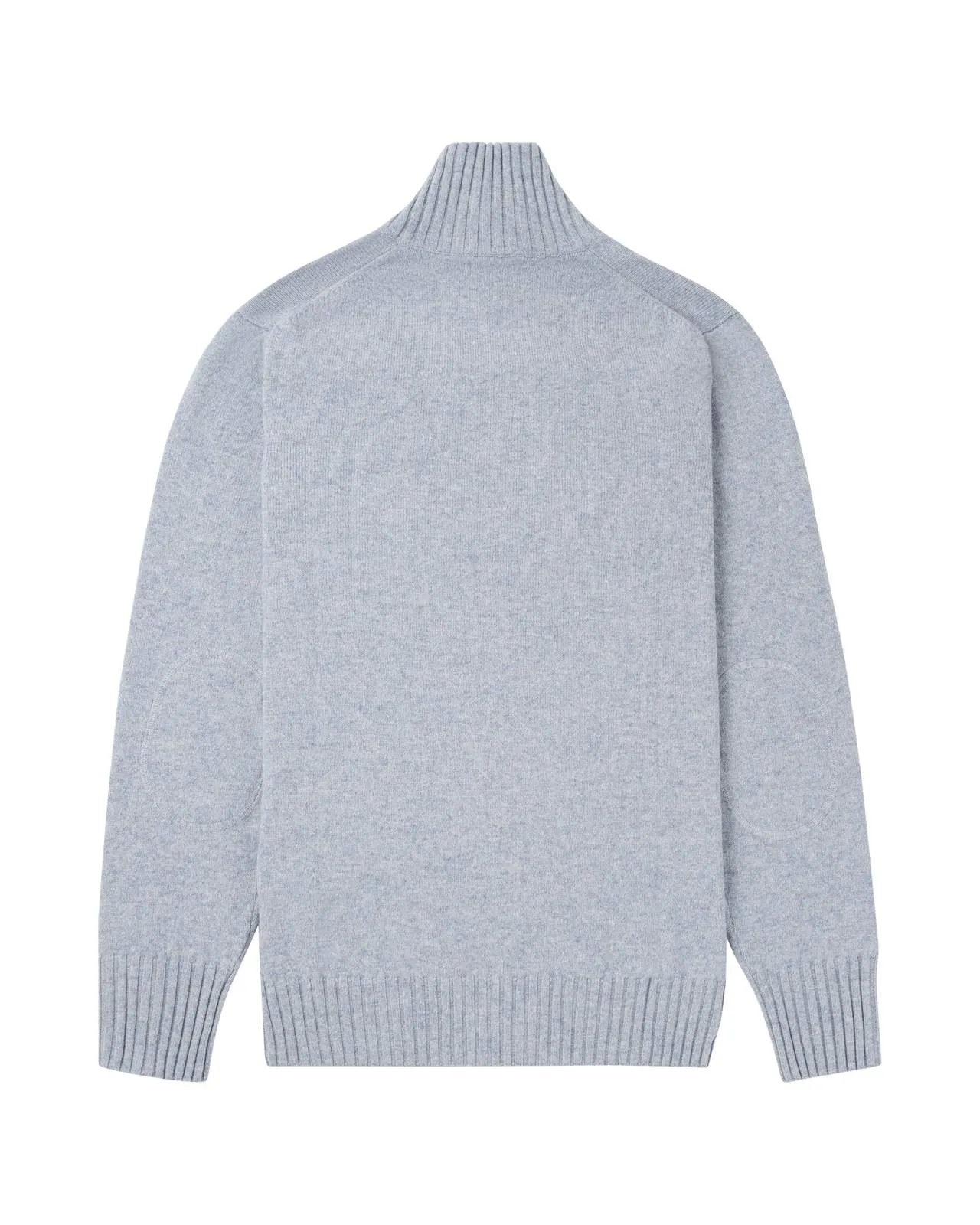 Maglia azzurra con collo alto, polsini e maniche a costine, isolamento su bianco.