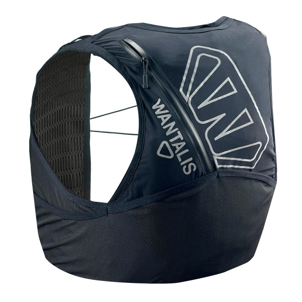 Detailaufnahme der schwarzen Running Trinkweste Hydrabag Elite 8L, seitlich mit Reißverschluss und reflektierendem Logo.