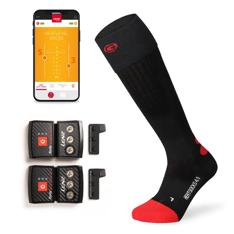 Lenz Heat Sock 4.1 Set: Black sock with red toe cap, batteries, plug and smartphone with app display.