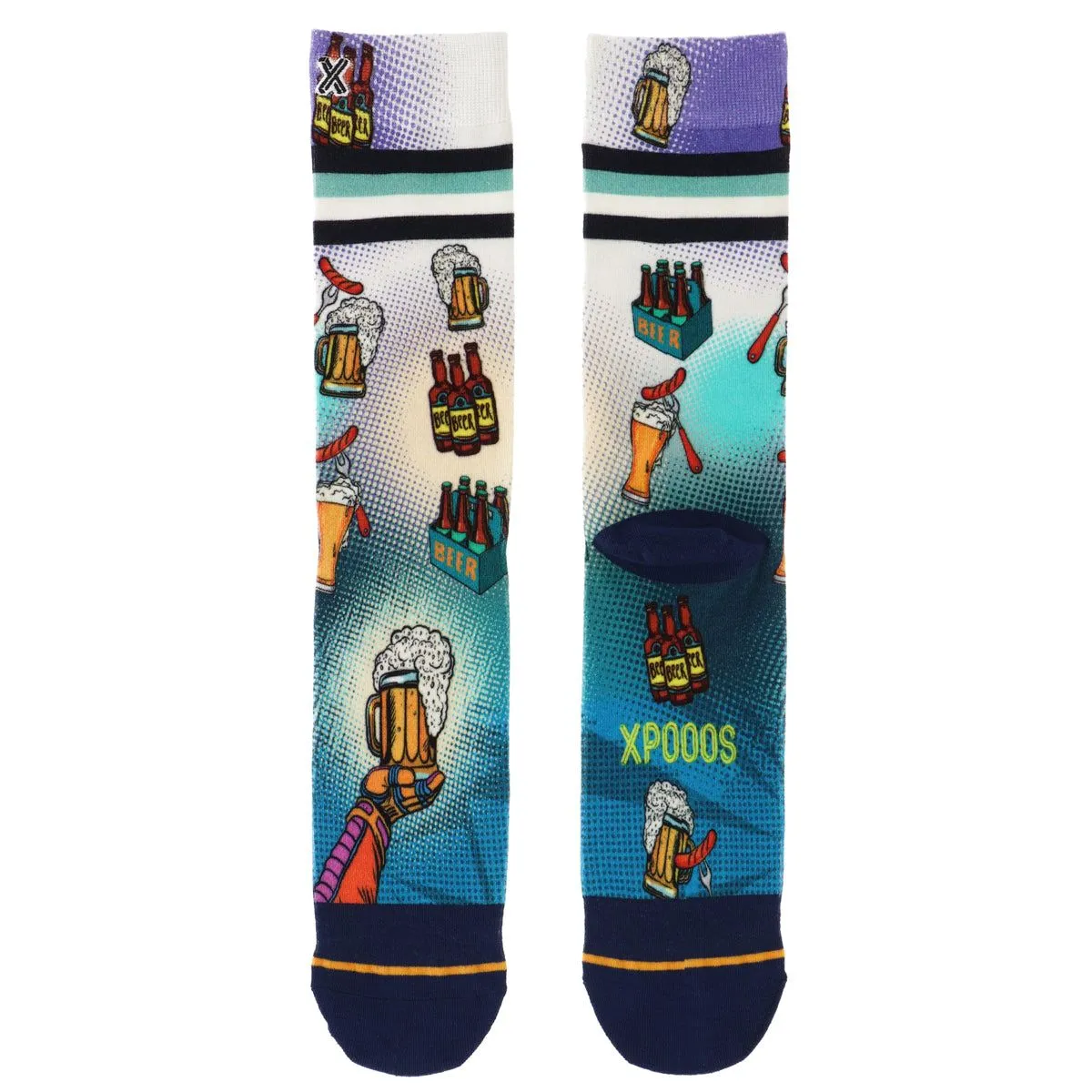 XPOOOS Men's socks Beerpop with beer motif: two socks with beer glasses, bottles and sausages on a blue background.