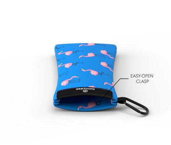 Sunnysoc blu con motivo a fenicotteri e moschettone, per la protezione e la pulizia degli occhiali da sole.