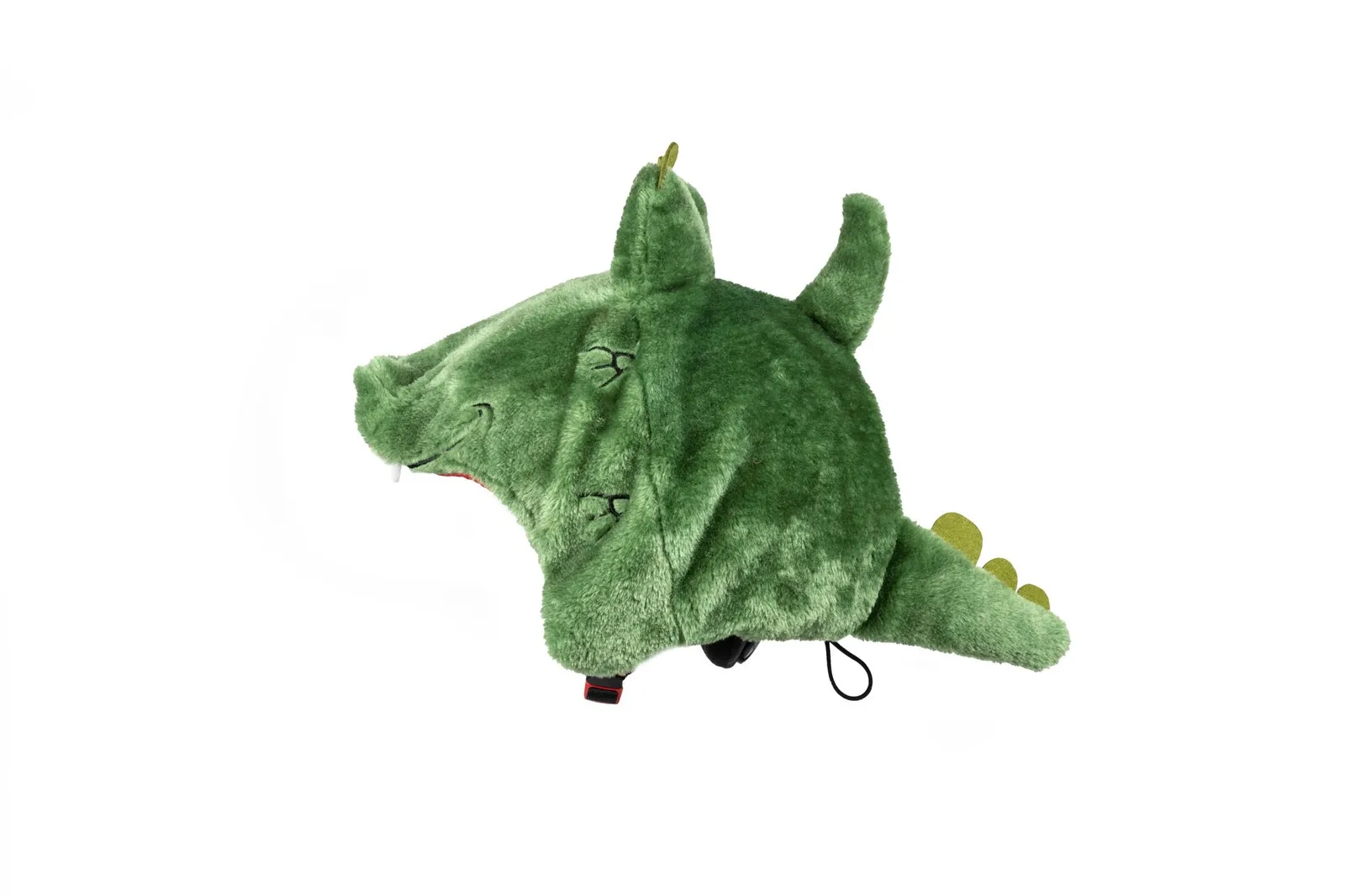 Primo piano di un elmo Hoxyheads verde a forma di coccodrillo, con dettagli come occhi e pinne dorsali.