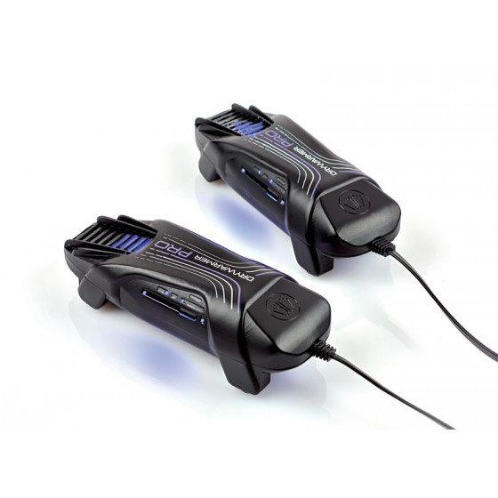 Schwarze Sidas Schuhtrockner Zwei schwarze Sidas Drywarmer Pro USB Schuhtrockner auf weißem Grund, mit Kabeln.