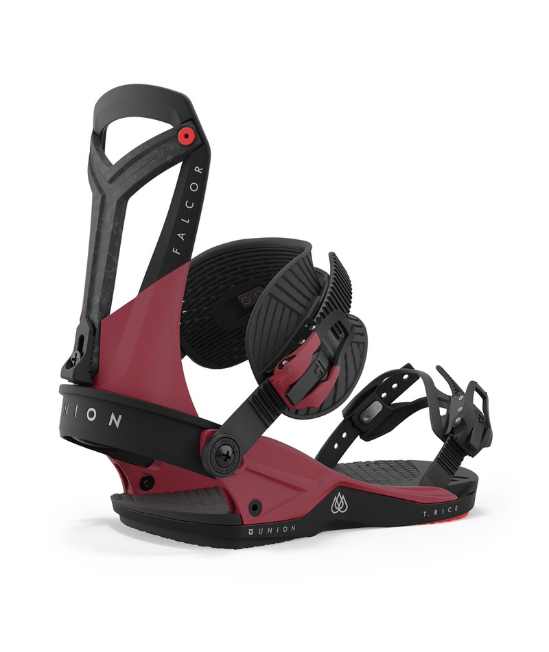 Nahansicht einer roten Union Falcor Snowboardbindung mit schwarzen Akzenten auf weißem Hintergrund.
