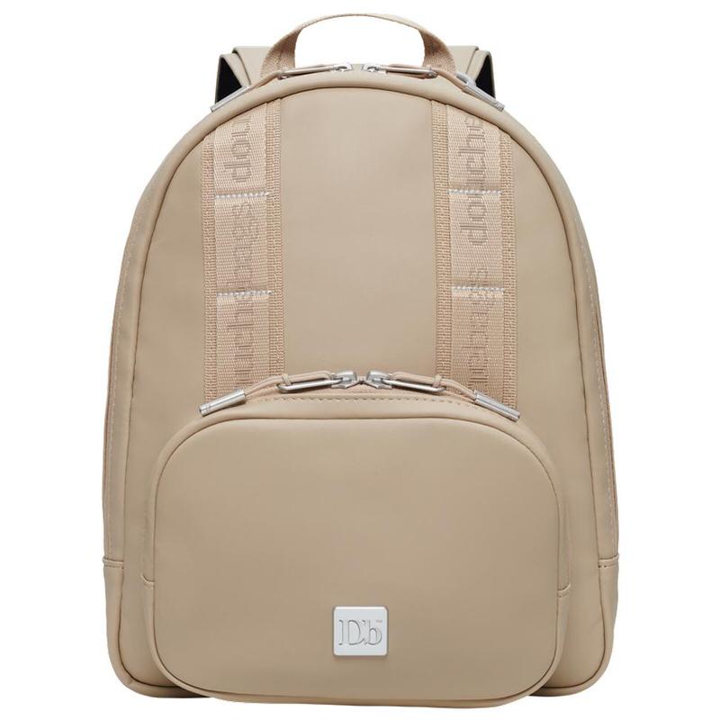 Khakifarbener The Petite Rucksack von Douchebags mit Tragegurten und Außentasche mit Reißverschluss.