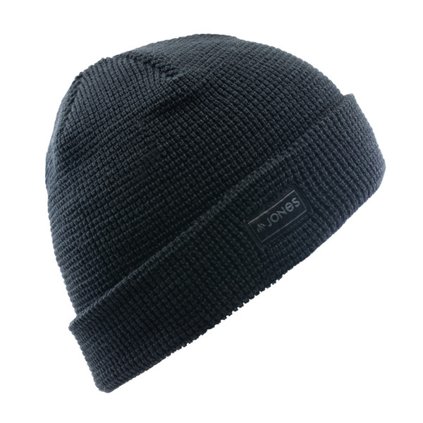 Schwarze Jones Arlberg Beanie mit Waffelstruktur und kleinem, rechteckigen Logo-Patch.