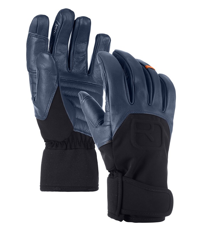 Guanti blu Ortovox High Alpine, in pelle, antivento e impermeabili, con tessuto nero sul polso, isolati su sfondo bianco.