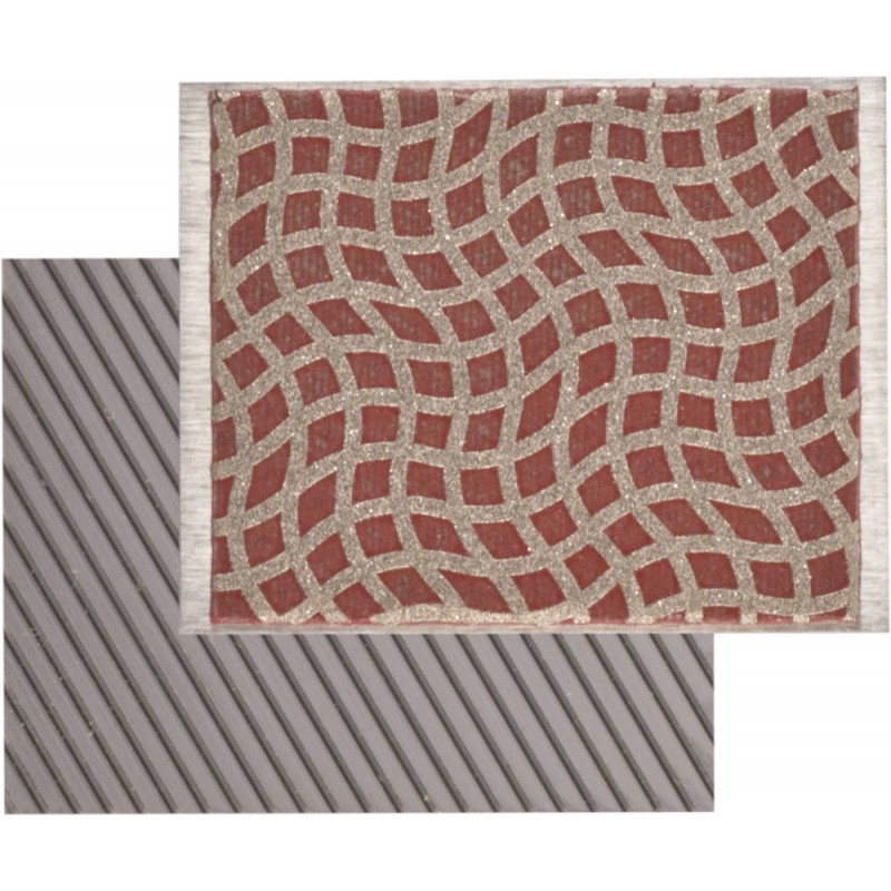 Rennfeile: Grobe Rillenstruktur und Diamant-Feile mit rot-goldenem Rautenmuster.