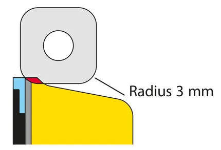 Illustration: Seitenansicht Seitenwangenhobel entfernt Material vom Ski, Radiusangabe.