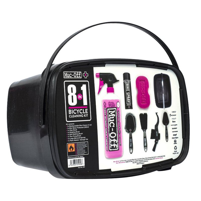 Muc-Off 8-IN-One Bike Cleaning Kit dans un seau. Il contient un nettoyant, un spray, une éponge et diverses brosses.