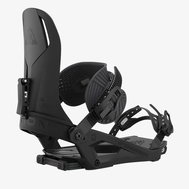 Black Union Charger snowboard binding, side view. Details such as straps and buckles are visible.