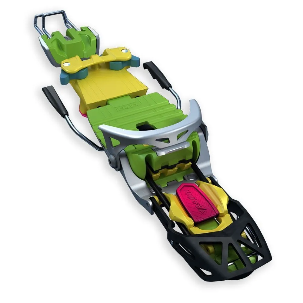 Close-up of the Rottefella NTN Freedom Color ski binding, color details in green, yellow, pink and black.