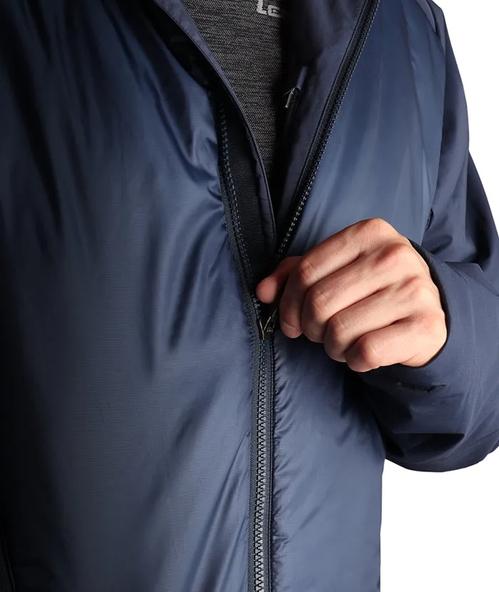 Blaue Lenz Padded Jacket 2.0 Men, Reißverschluss wird geschlossen, Detailansicht.