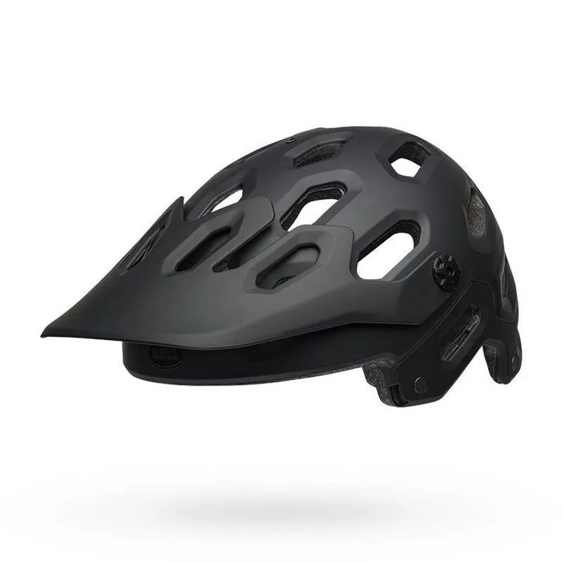 Casco da bicicletta Super 3R nero opaco, vista laterale, con visiera e aperture di ventilazione.
