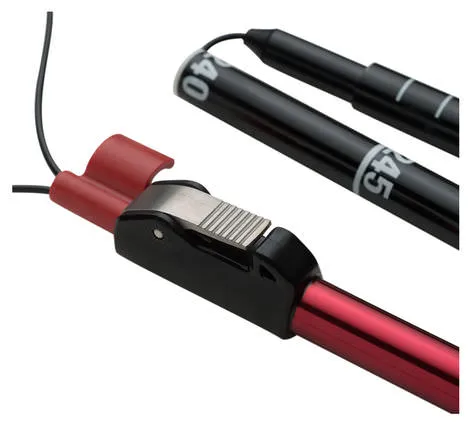 Nahaufnahme der Black Diamond Quickdraw Tour Probe 280, Details vom Schnellstecksystem und Markierungen sind sichtbar.