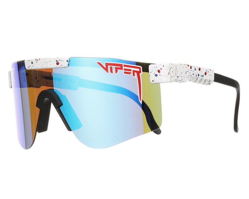 Blaue polarisierte Double Wide Pit Viper Sonnenbrille mit weißen Bügeln und Farbspritzern von der Seite.