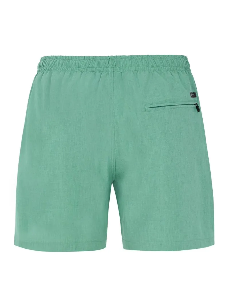 Grüne Protest Davey Badeshorts, Rückansicht, mit elastischem Bund, Reißverschlusstasche und kleinem Logo.