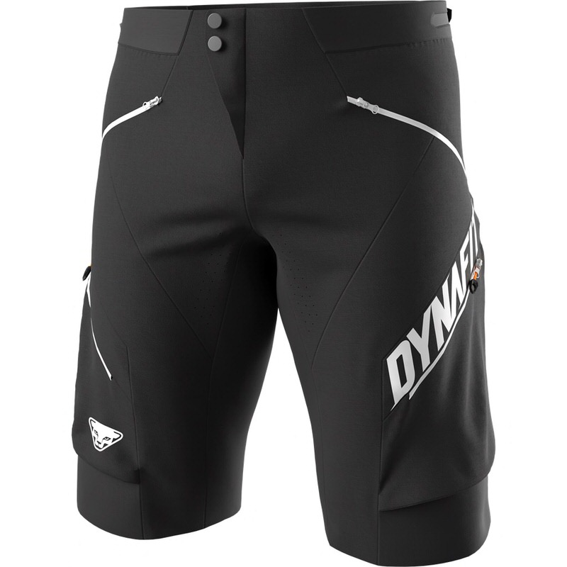 Schwarze Dynafit Ride Dynastretch Herren Shorts mit weißem Logo und Reißverschlüssen, Frontansicht.
