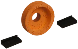 Disque de ponçage orange avec trou et deux patins noirs. Set d'accessoires de ponçage.