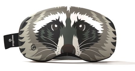 Skibrillen-Schutzhülle mit Waschbär-Design in Grau-, Schwarz- und Weißtönen.