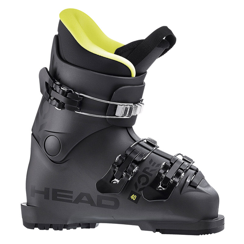 Schwarzer Head Kore 40 Kinderskischuh mit drei Schnallen und gelbem Innenschuh.