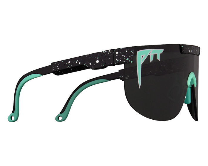 Thundermint Sonnenbrille Thundermint Elliptical Sonnenbrille, seitliche Ansicht: schwarzer Rahmen mit Farbklecksen, graue Linse, grüne Details.