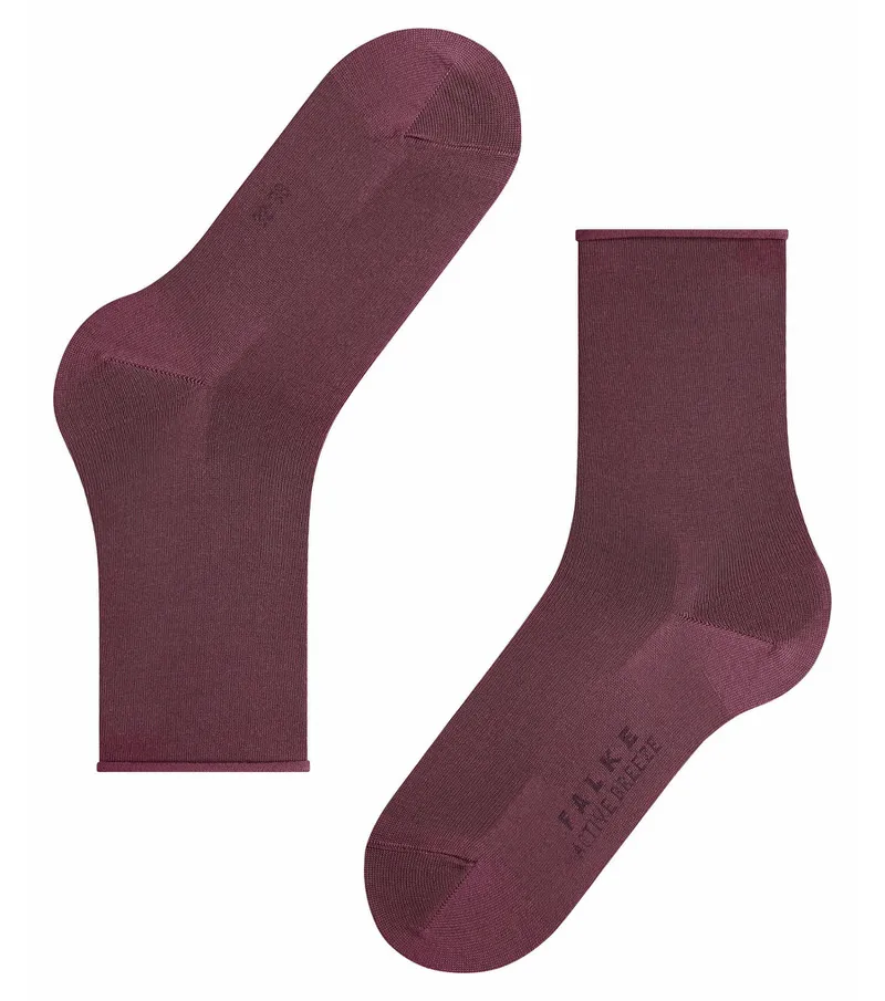 Damen Socken "Active Breeze" in Pflaume: Ein Paar, eines liegend, eines stehend.
