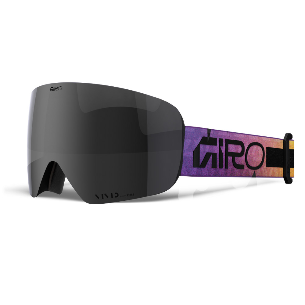 Occhiali da sci con lenti scure e cinturino a fantasia viola-arancio con scritta "Giro" nera.
