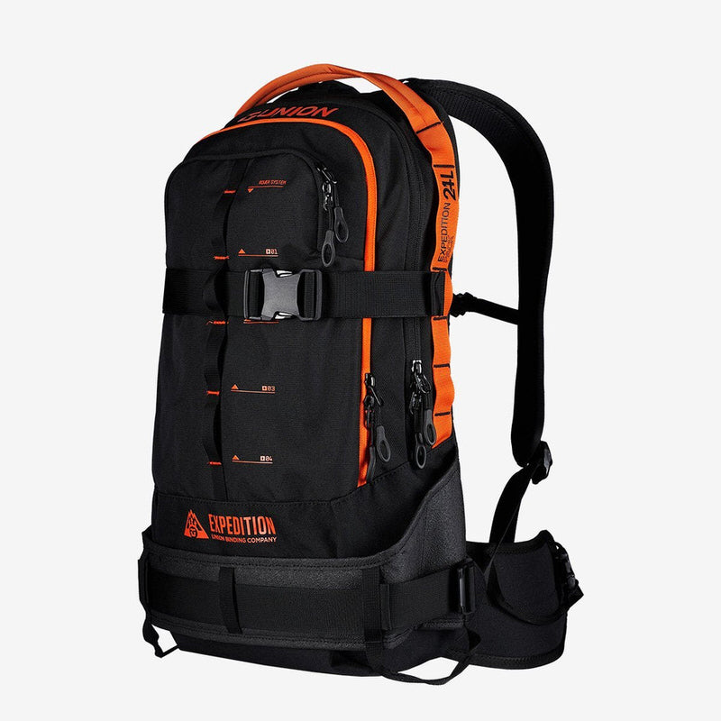Schwarzer Expedition Rucksack Schwarzer Union Expedition Rucksack 24L mit orangefarbenen Akzenten und verstellbaren Trägern.