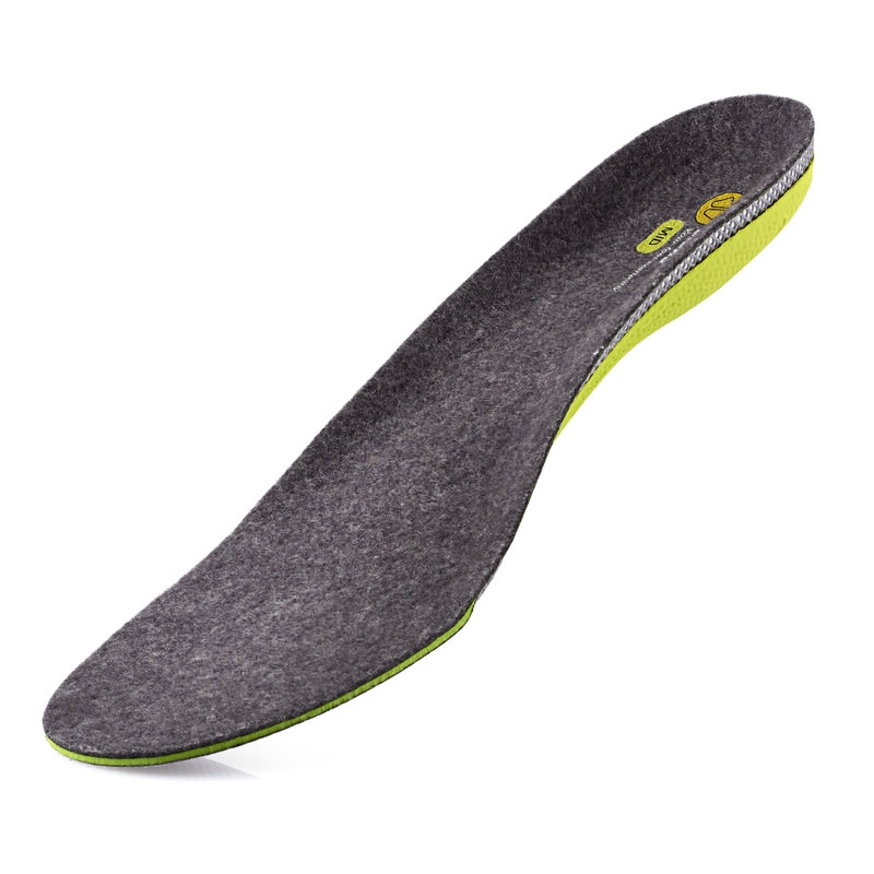 Eine Sidas 3 Feet Merino MID Einlegesohle von der Seite, grau mit gelber Sohle.