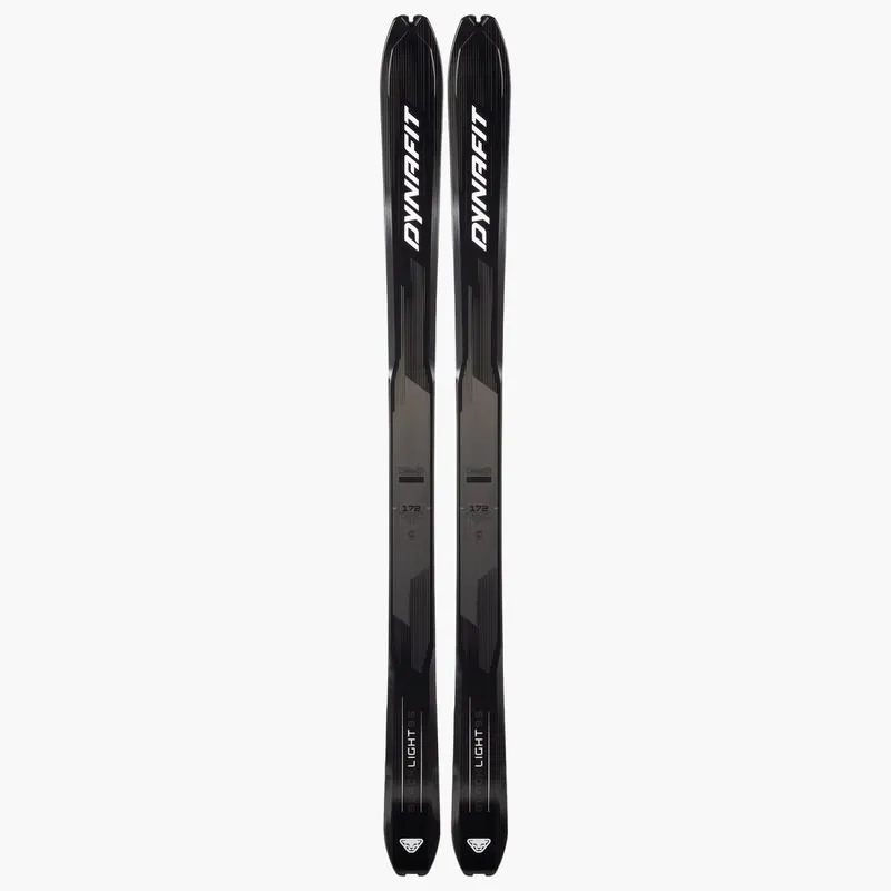 Zwei Dynafit Blacklight 95 Ski, von oben fotografiert, mit schwarzem und grauem Design.