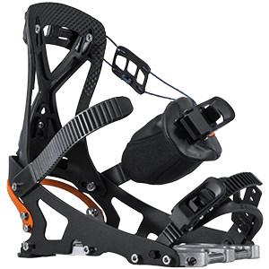 Nahaufnahme einer Karakoram Splitboard-Bindung mit Flex-Lock-Hebel für steile Anstiege.