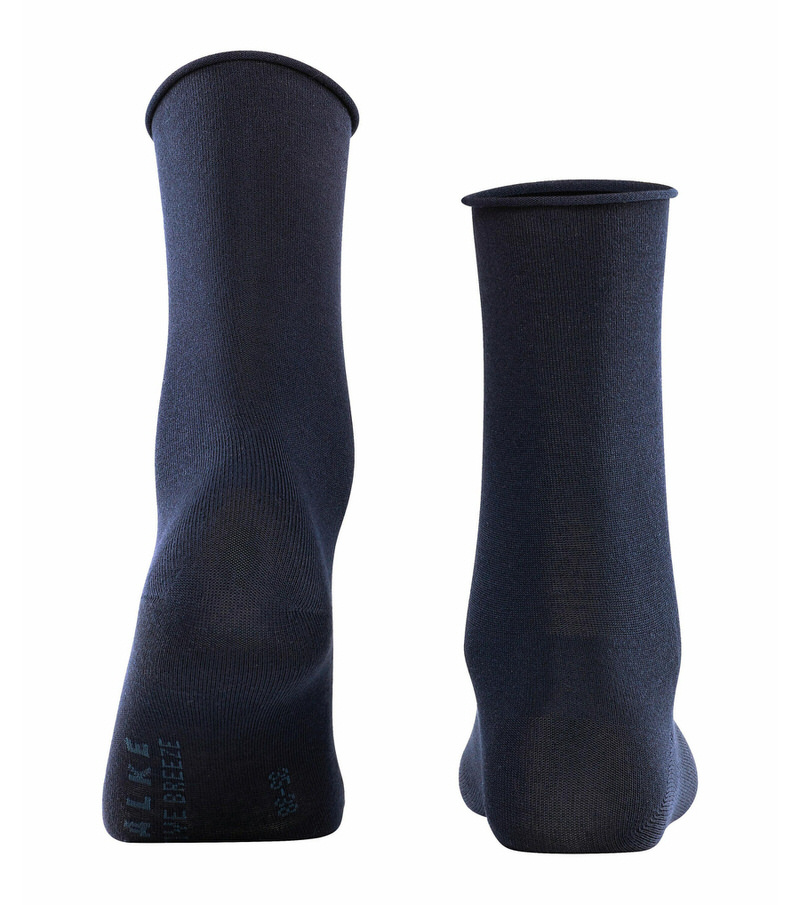 Zwei dunkelblaue Active Breeze Damen Socken mit Rollbündchen, von hinten.