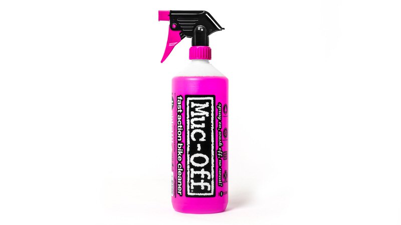 Pinke Sprühflasche Muc-Off Fahrradreiniger mit schwarzem Sprühkopf auf weißem Hintergrund. "Muc-Off" und "bike cleaner" stehen auf dem Etikett.