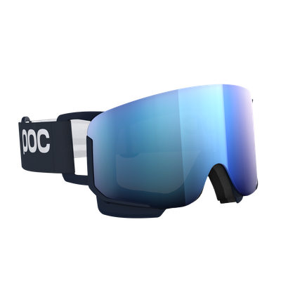 Eine dunkelblaue Skibrille mit blau verspiegelten Gläsern, seitlich mit dem weißen POC-Logo auf dem Band.